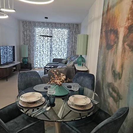 Calanova Golf Bliss - Luxury 2-bedroom -steps From The Calanova Golf Club *