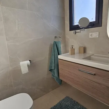 Calanova Golf Bliss - Luxury 2-bedroom -steps From The Calanova Golf Club Apartamento *